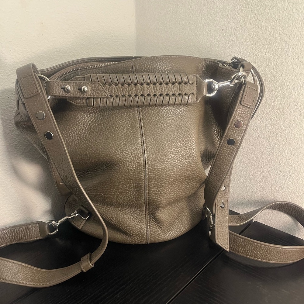 ALLSAINTS FETCH SMALL LEATHER CONVERTIBLE BACKPACK Olive Green - Picture 2 of 7